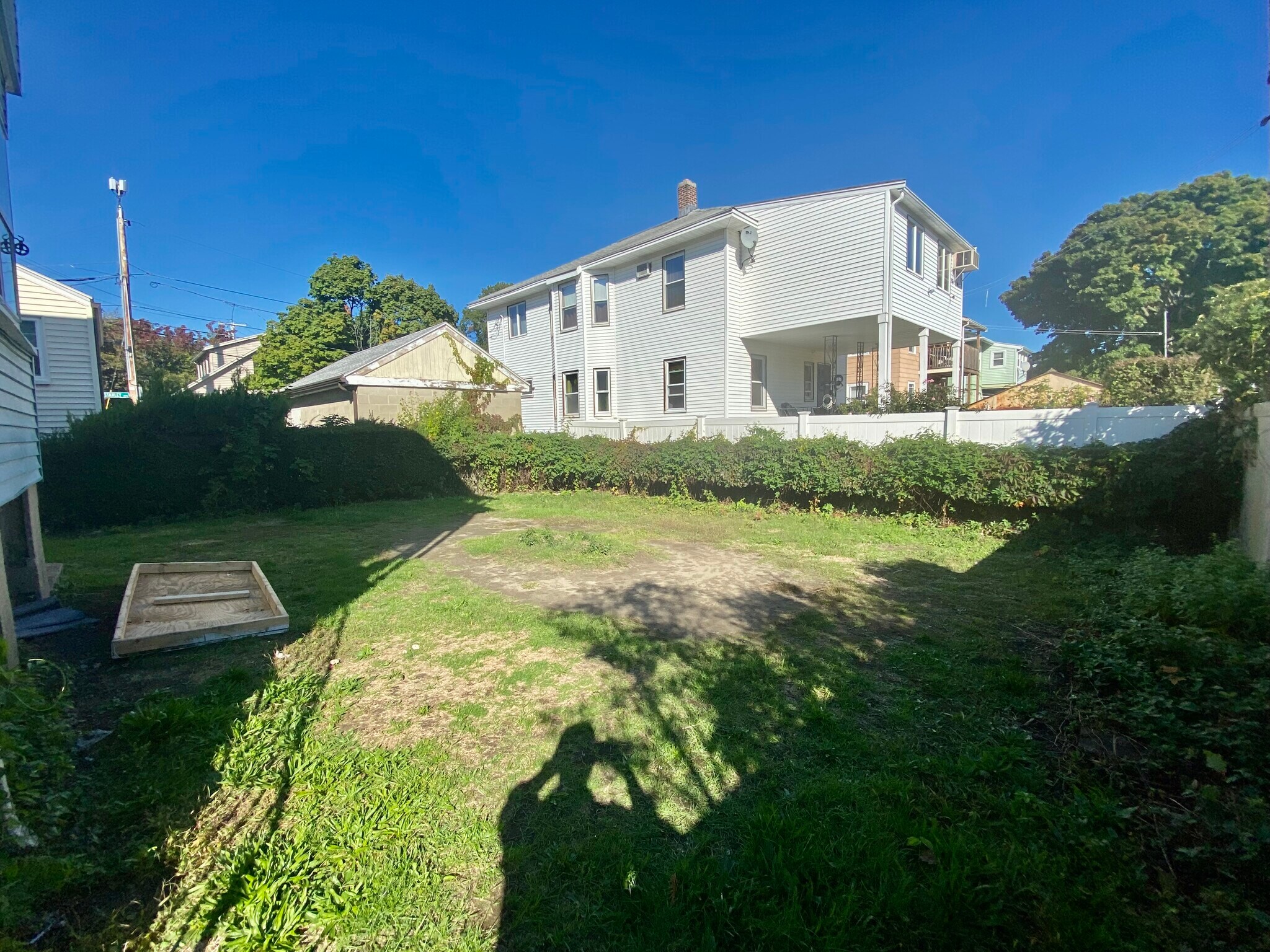 Building Photo - 112 College Ave