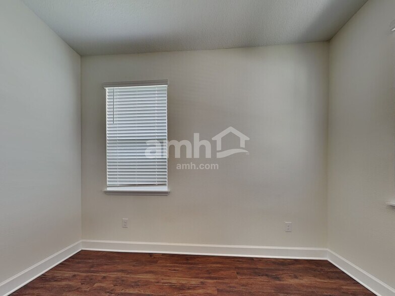 Building Photo - 33841 Widman Way