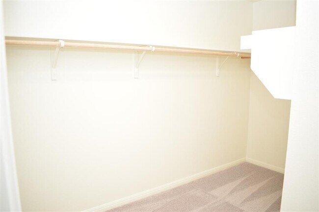 Building Photo - 431 Robins Nest Ln