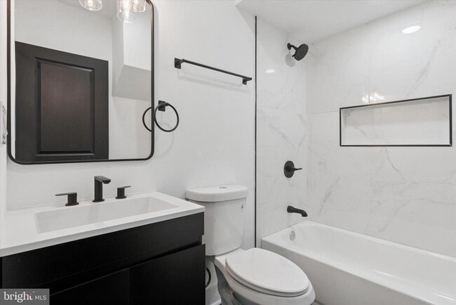 Building Photo - 2651 N 9th St