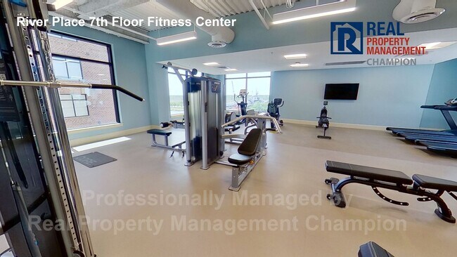 Building Photo - Luxury Condo with Water Views in Heart of Wilmington