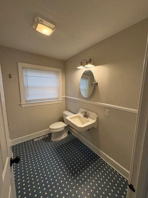 Building Photo - 101 Lakewood Dr