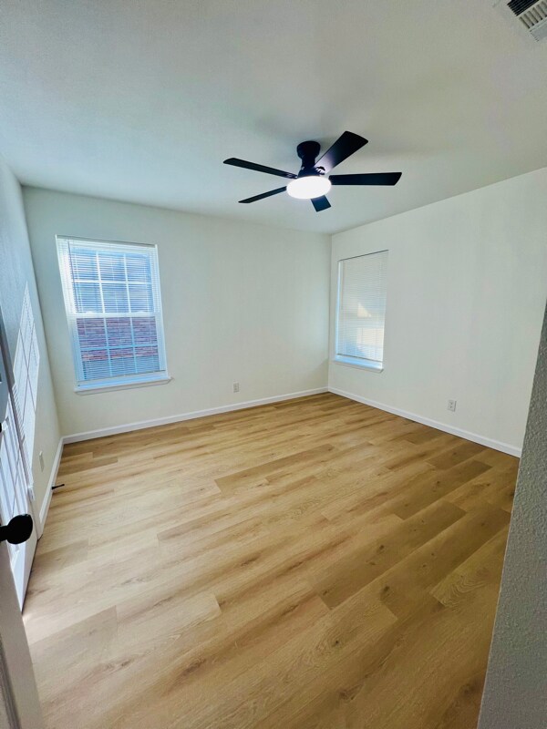 Building Photo - 901 Leeper Dr