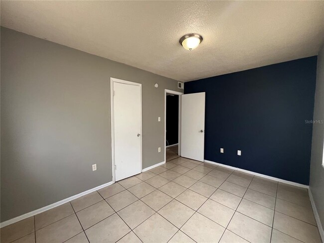 Building Photo - 800 N Hastings St