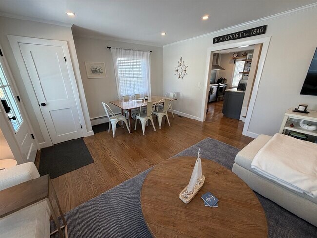 Building Photo - 20 Smith Rd