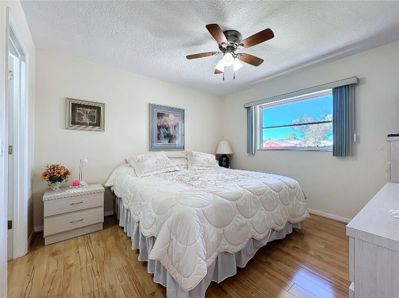 Building Photo - 4365 Aladdin Ave