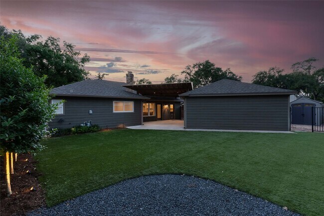 Building Photo - 2806 Triway Ln