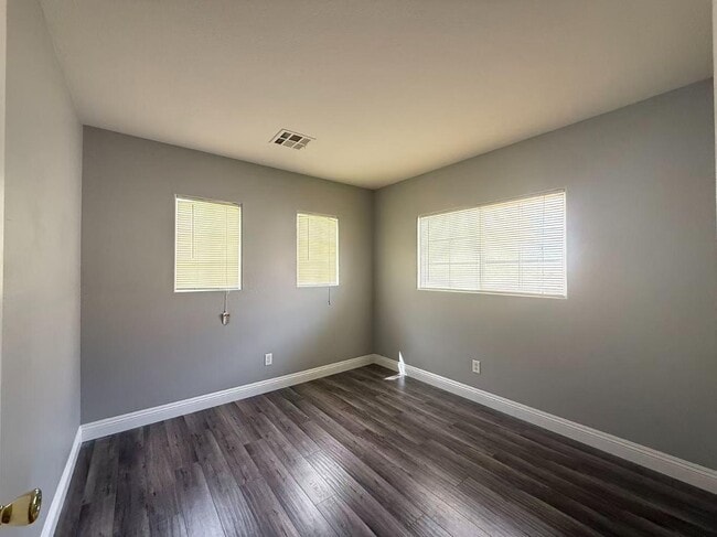 Building Photo - 7548 Hope Valley St