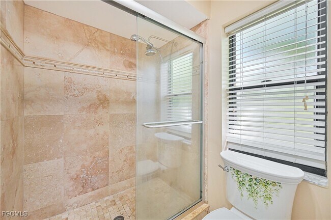 Building Photo - 17040 Golfside Cir