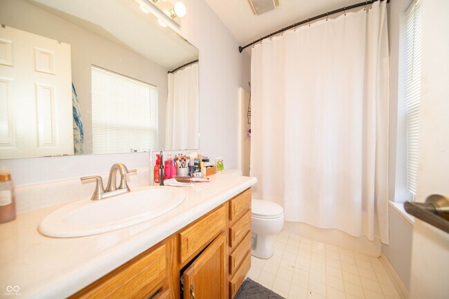 Building Photo - 9690 Barrhill Ct