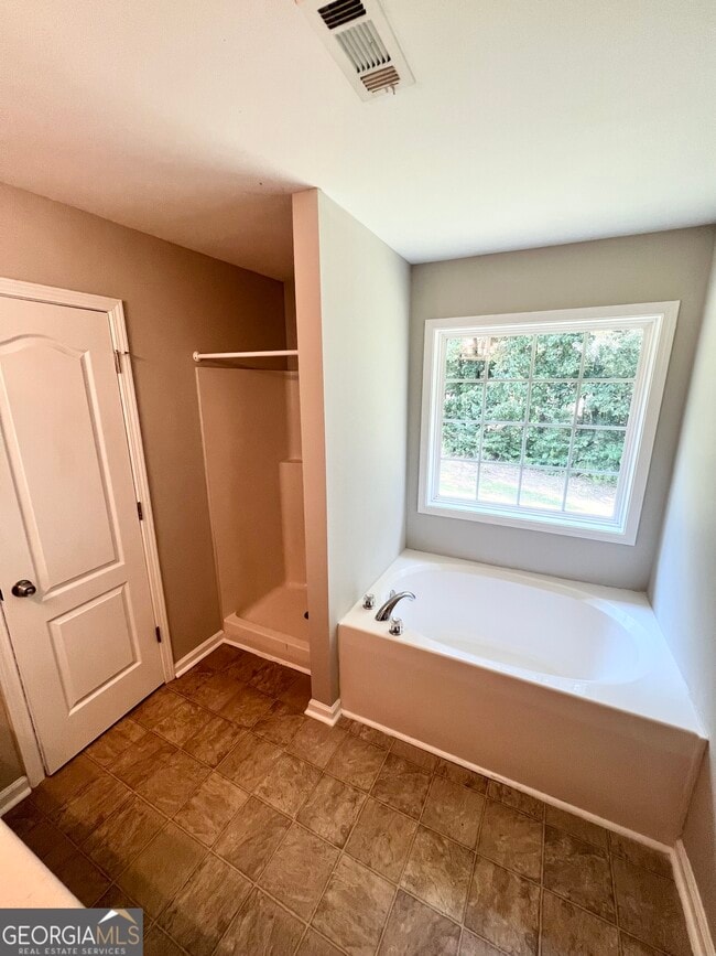 Building Photo - 309 Christian Ln