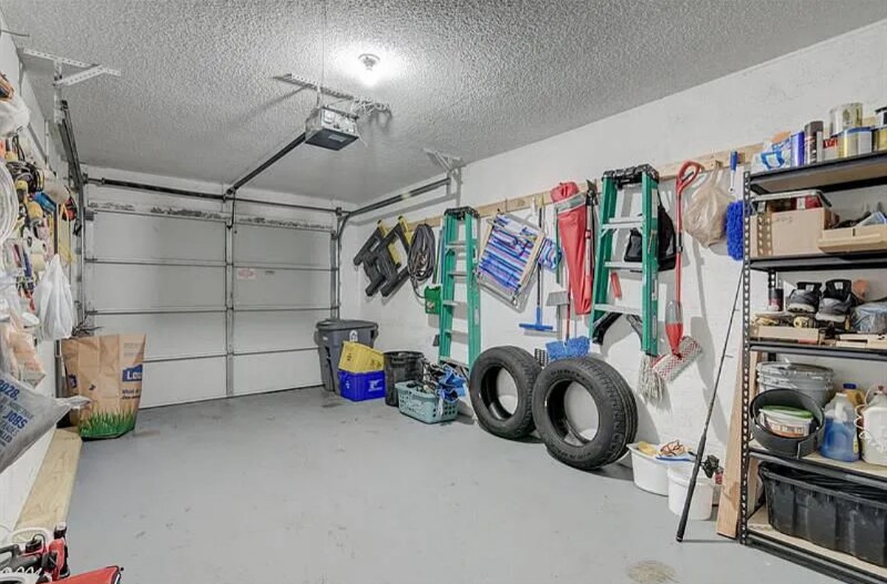 Building Photo - 8176 Waterline Dr