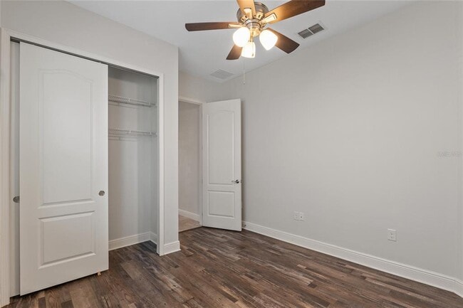 Building Photo - 2460 Promenade Dr