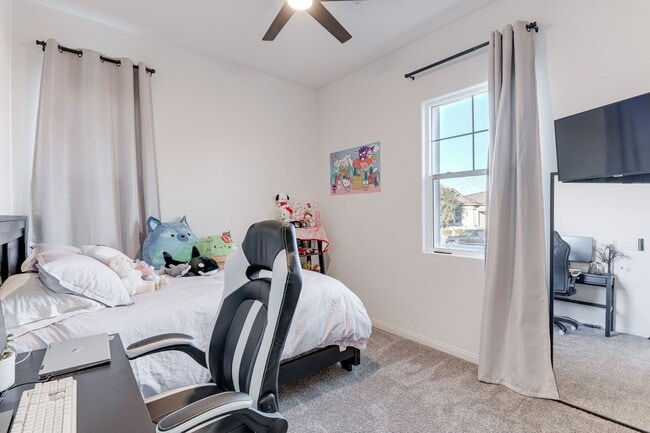 Building Photo - Charming Single-Story in Cadence with Fireplace & Entertainer’s Backyard!