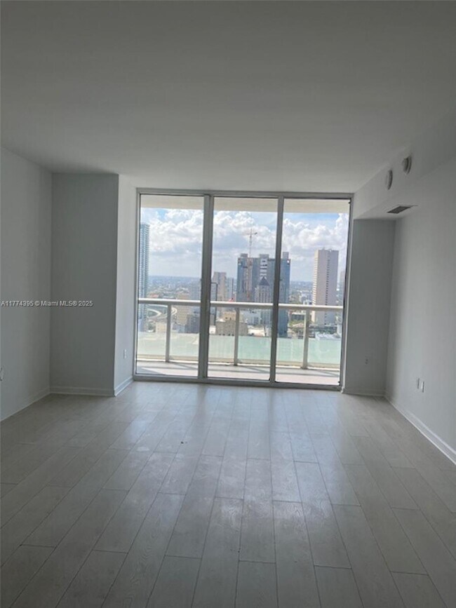 Building Photo - 50 Biscayne Blvd