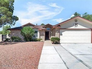 Building Photo - 5617 Costa Blanca Pl