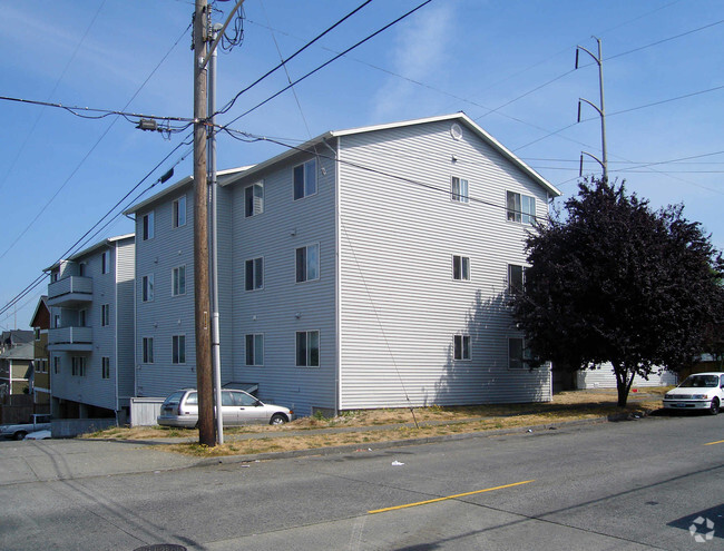 Building Photo - Trenton Court