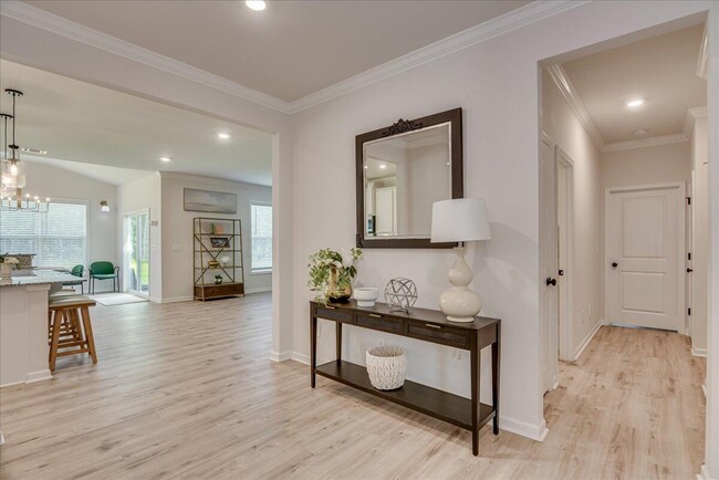 Building Photo - 6233 High Top Ln