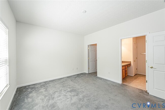 Building Photo - 7301 Norwood Pond Pl