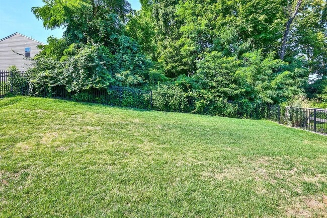 Building Photo - 2321 Slaney Ln
