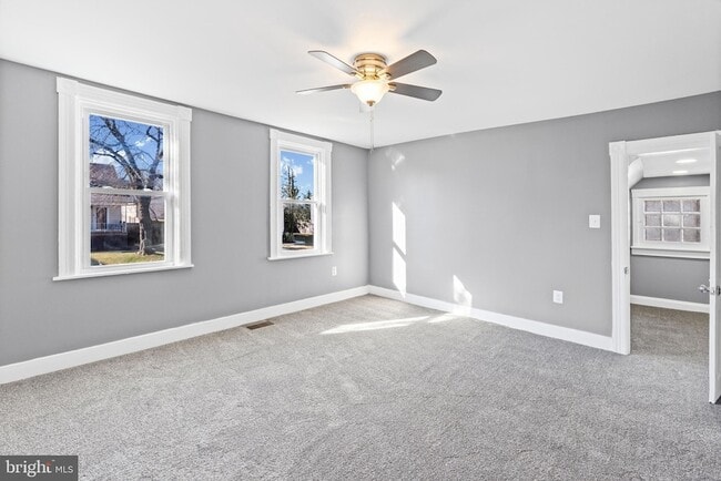 Building Photo - 3014 Royston Ave