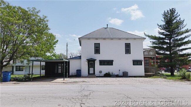 Building Photo - Charming 3 Bedroom Home in the Heart of Eldon!