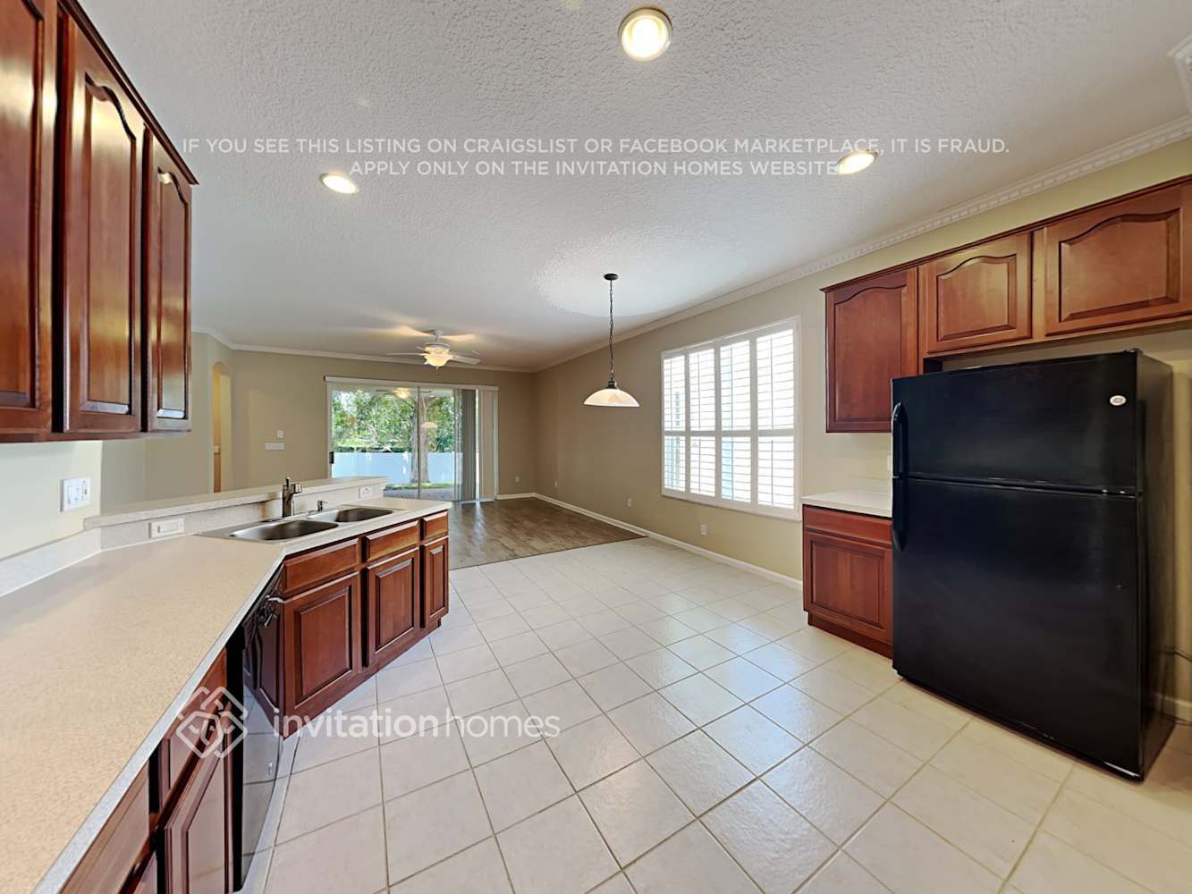 Building Photo - 384 Misty Oaks Run
