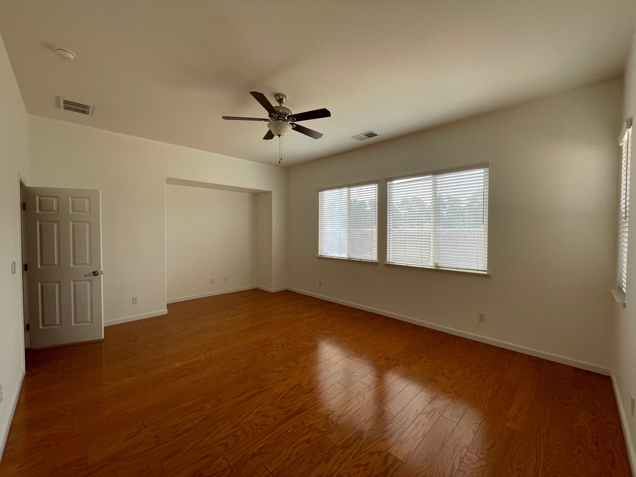 Building Photo - 7300 Elvora Way