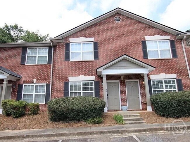 Building Photo - 460 S Barnett Shoals Rd