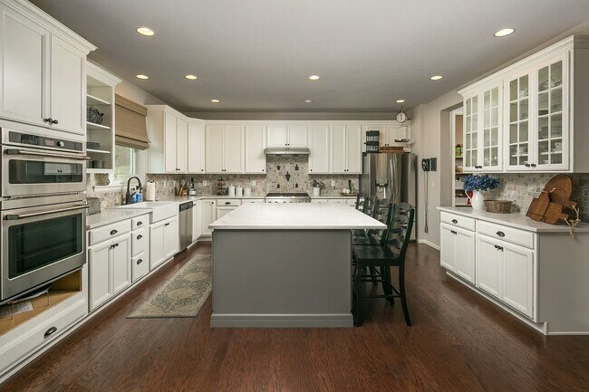 Building Photo - 17580 W 95th Pl