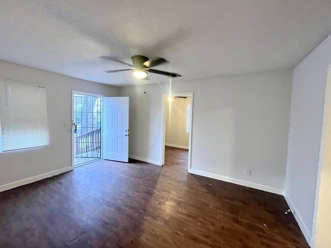 Building Photo - 1217 Keats St