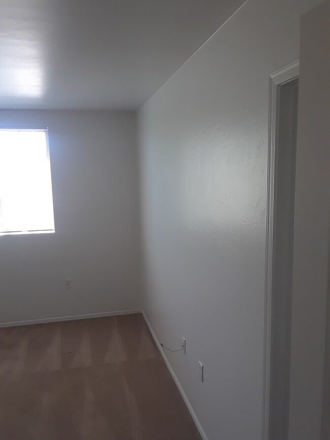 Building Photo - 3 Bedroom - 2.5 Bath - 1605 Sq Ft - Rancho Sahuarita Community - Sahuarita