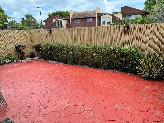 Building Photo - 6251 SW 116th Pl