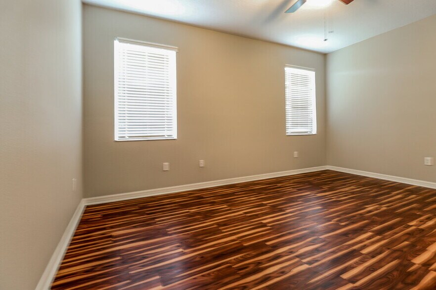 Building Photo - 7320 Forest Mere Dr