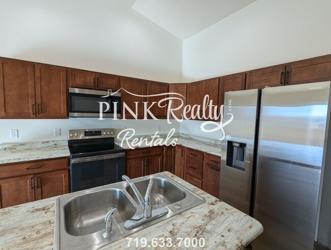 Building Photo - 284 W Kyle Dr