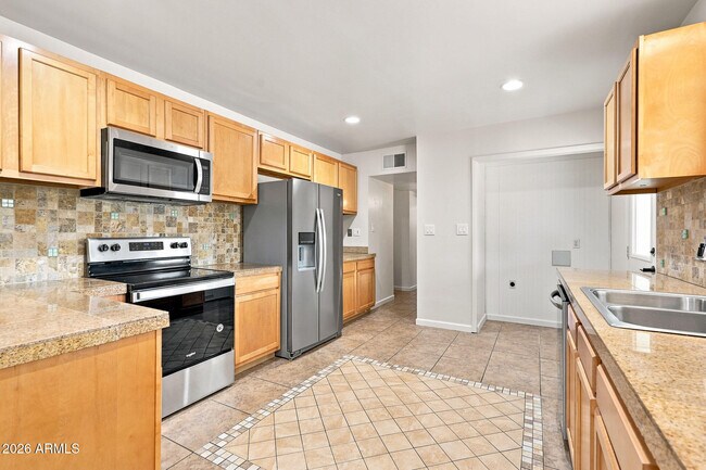 Building Photo - 411 E Wigwam Blvd