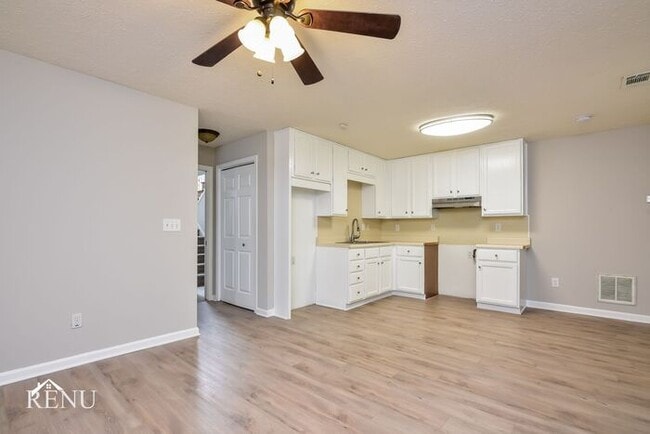 Building Photo - 1630 Rose Pointe Dr