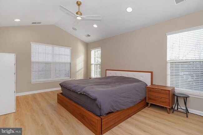 Building Photo - 43104 Baltusrol Terrace