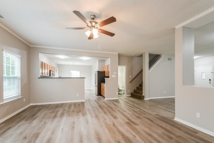 Building Photo - 15322 Beam St