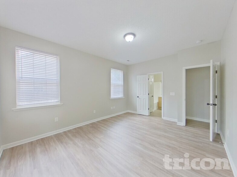Building Photo - 335 Annabel Dr