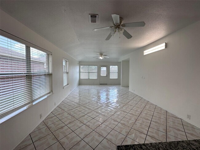 Building Photo - 10307 Logan Bridge Ln
