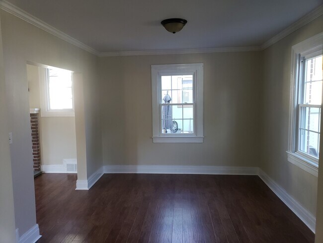 Building Photo - 122 Morningside Dr