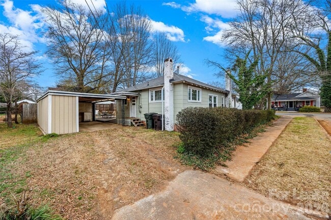 Building Photo - 421 Annafrel St