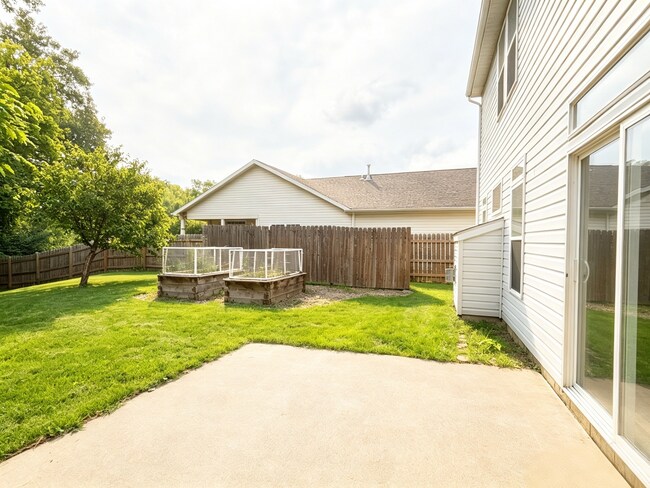 Building Photo - Well-maintained 3B2.5B house near Purdue campus
