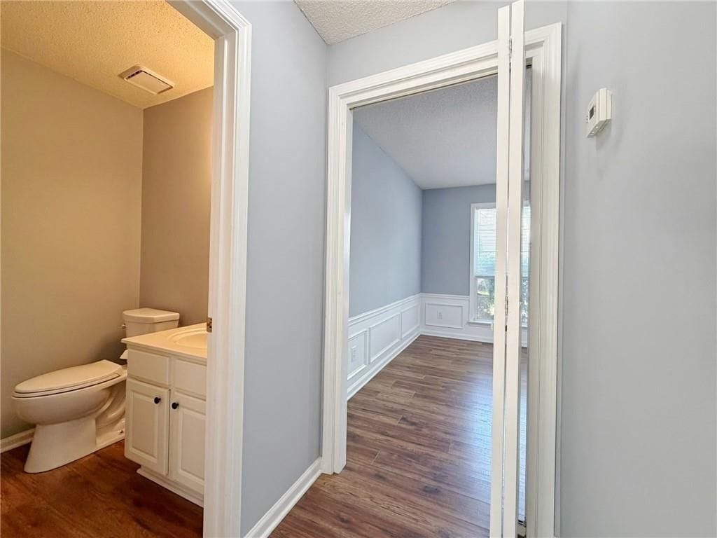 Building Photo - 11545 Carriage Park Ln