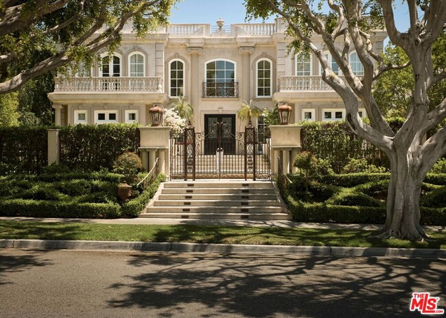 Building Photo - 628 N Rodeo Dr