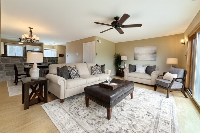 Building Photo - 1 Kings Ct