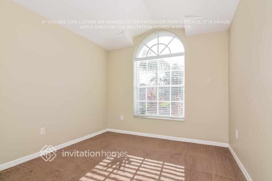 Building Photo - 12513 Lake Vista Dr