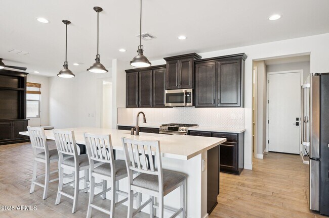 Building Photo - 5554 S Archer