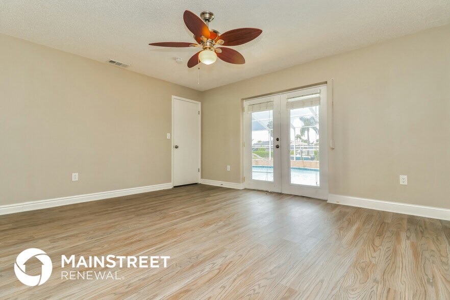 Building Photo - 9827 San Sierra Way